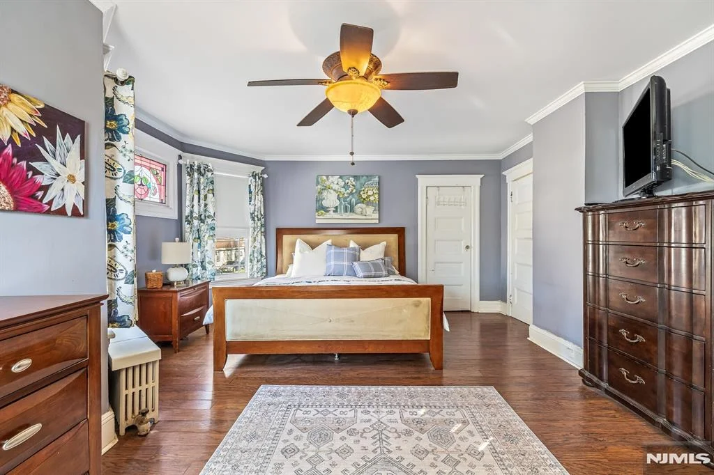 Photo of 208 Mortimer