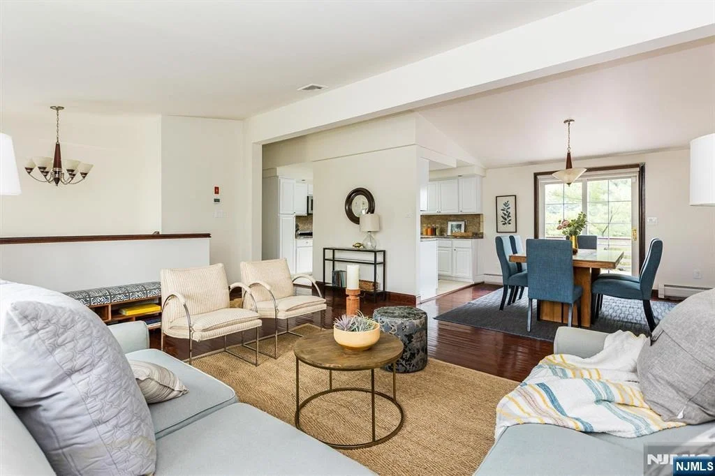 Photo of 373 Orange