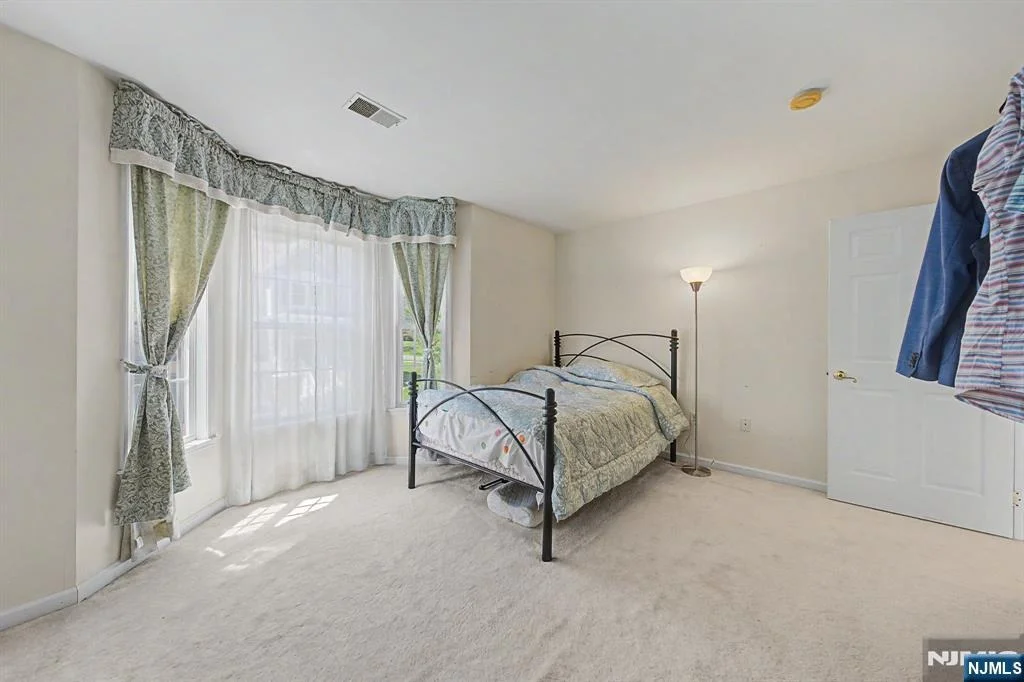 Photo of 6 Boulder