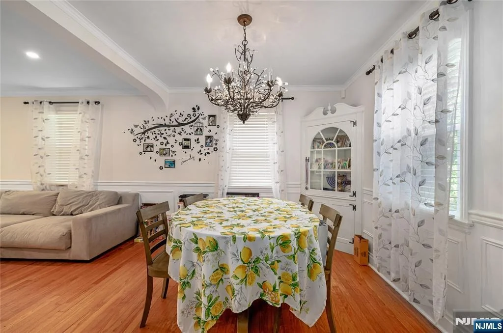 Photo of 685 Ackerman