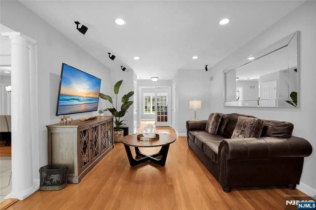 Photo of 23 Meadow