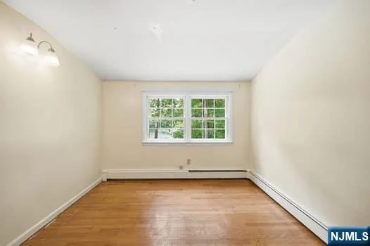 Photo of 376 Lakeview