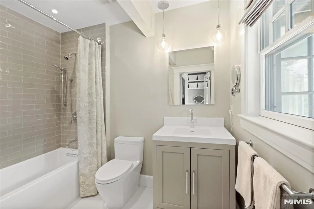 Photo of 512 Ackerman