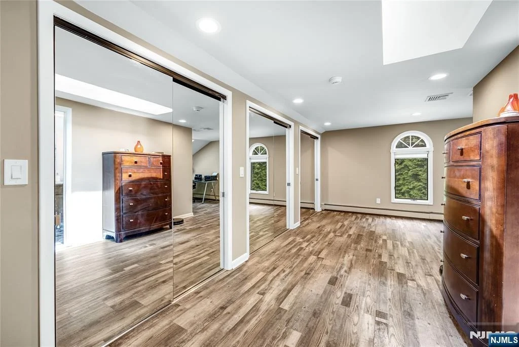 Photo of 9 Pinehill