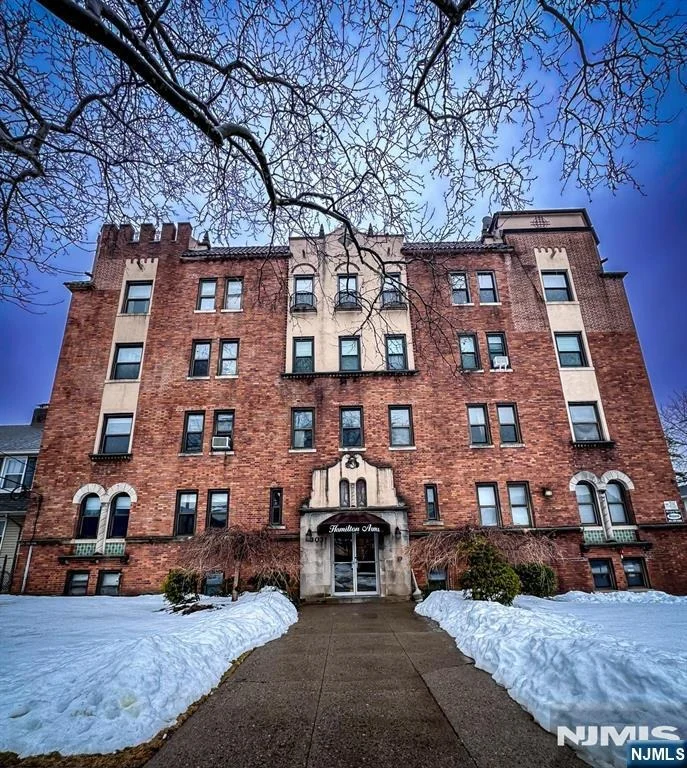 Photo of 303 Hamilton