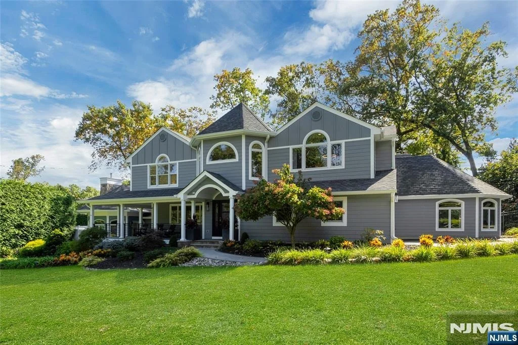 Photo of 545 Miller