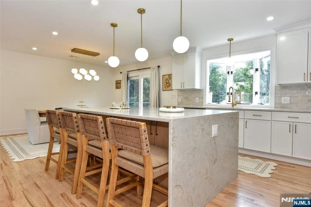 Photo of 75 Demarest