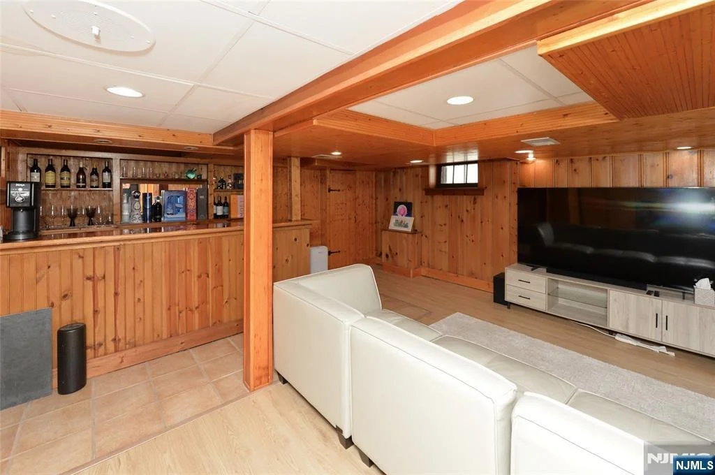 Photo of 612 Beech