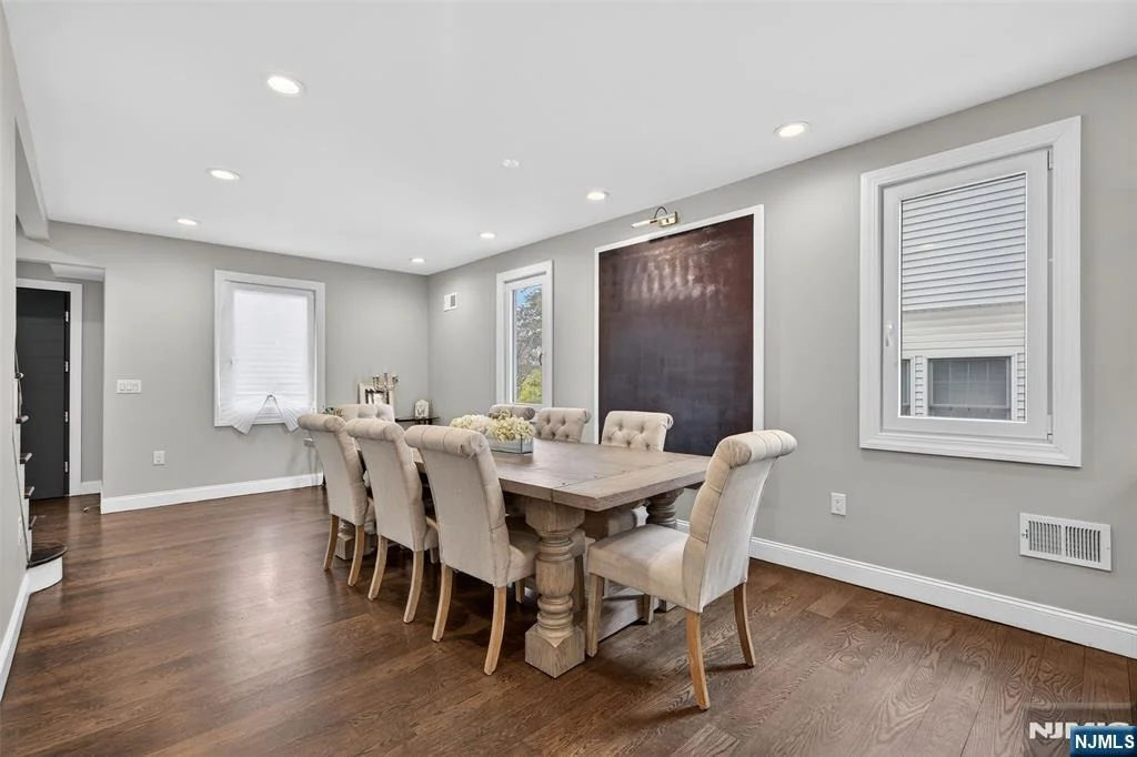 Photo of 577 Grenville