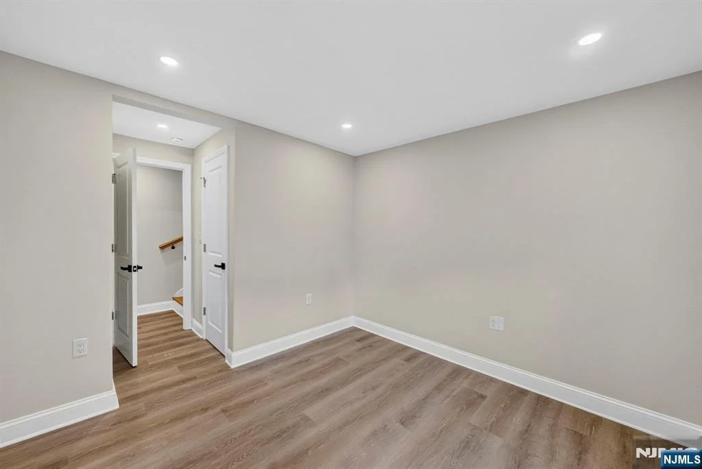 Photo of 152 Washington