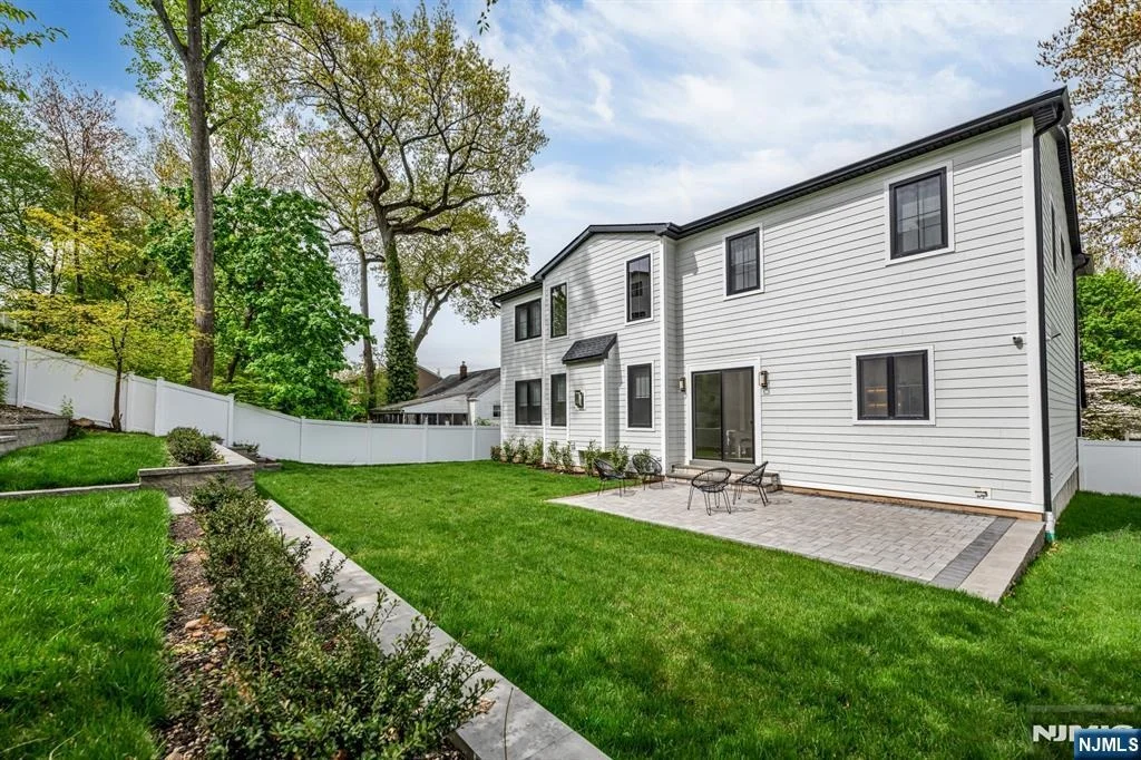 Photo of 336 Lockwood