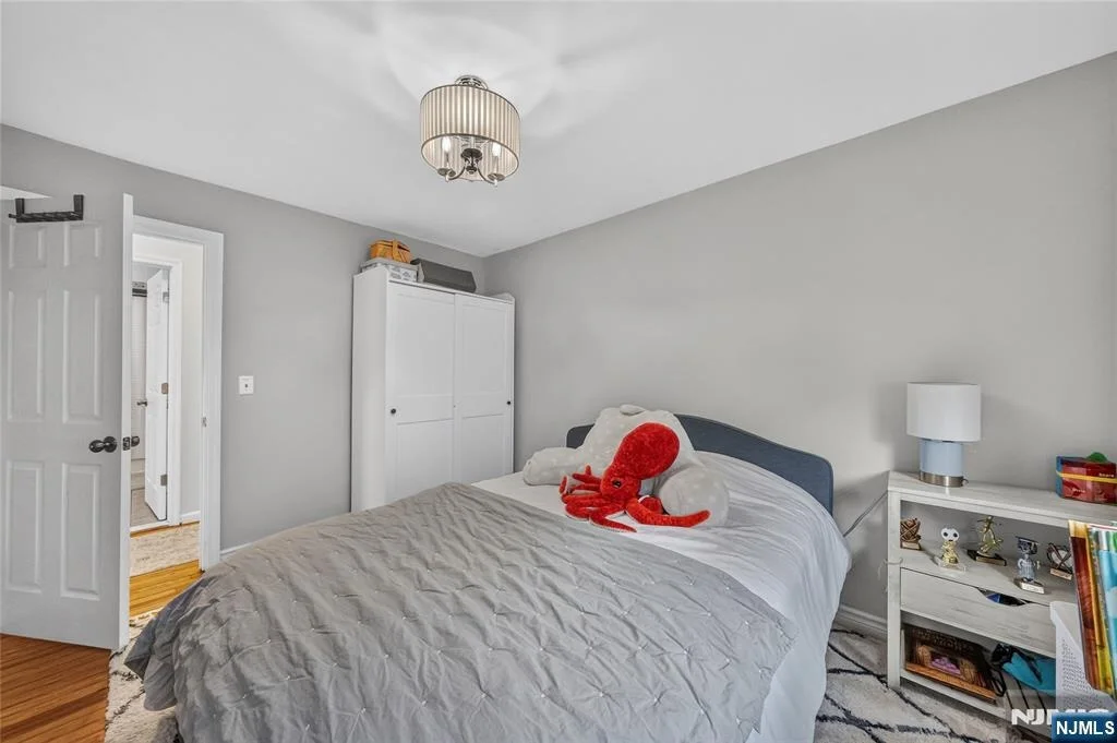 Photo of 129 Demarest