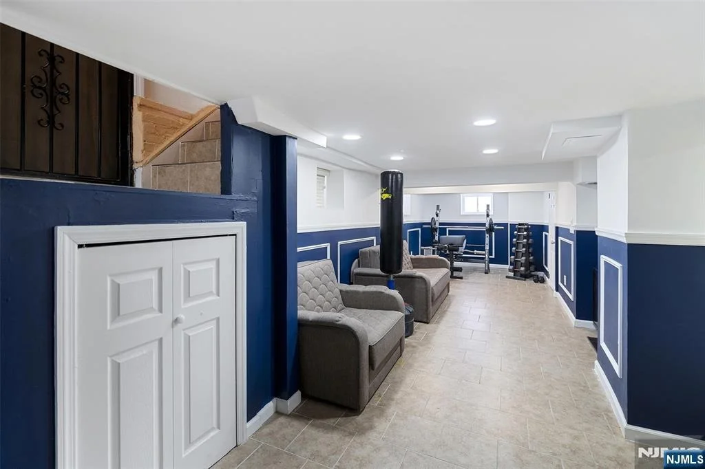 Photo of 75 Pine