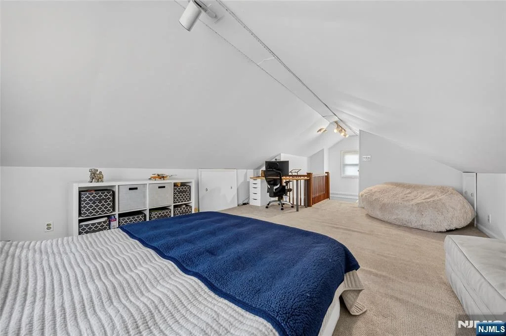 Photo of 129 Demarest