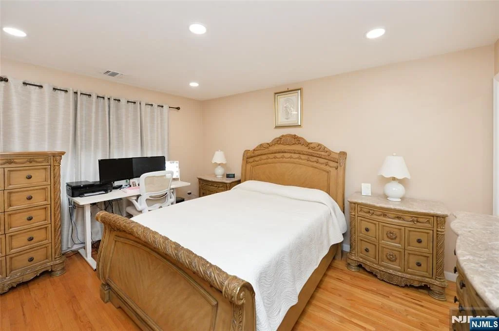 Photo of 120 Corabelle