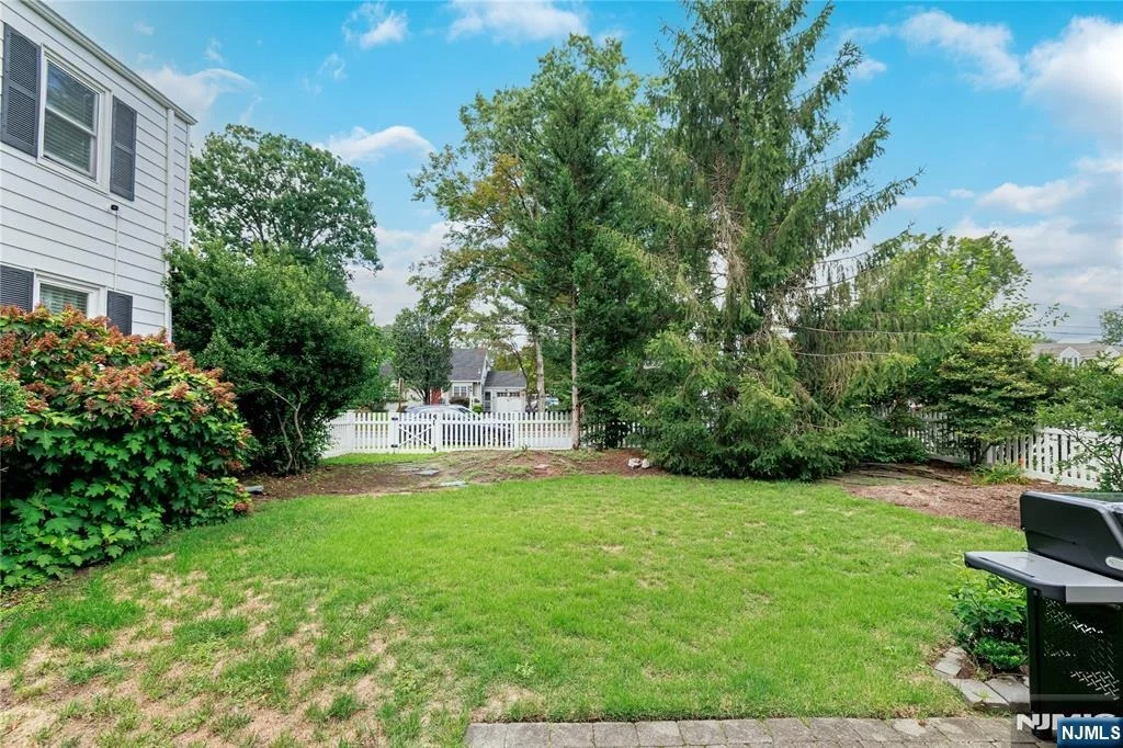 Photo of 685 Ackerman