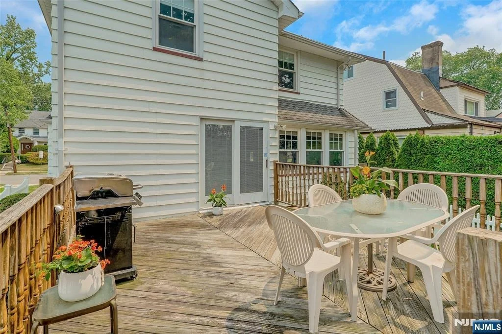 Photo of 156 Larch