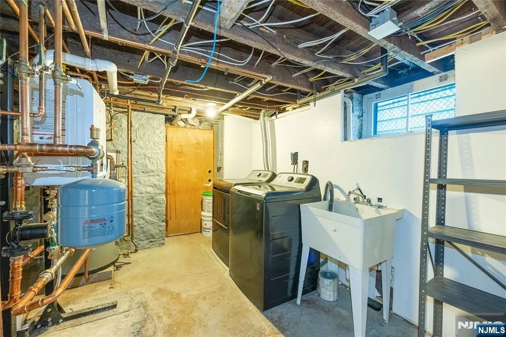 Photo of 75 Columbus