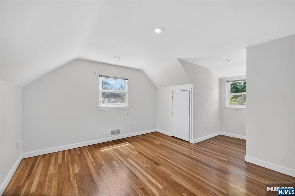 Photo of 413 Maple Hill
