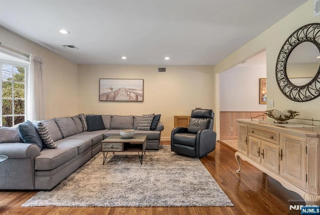 Photo of 14 Aspen