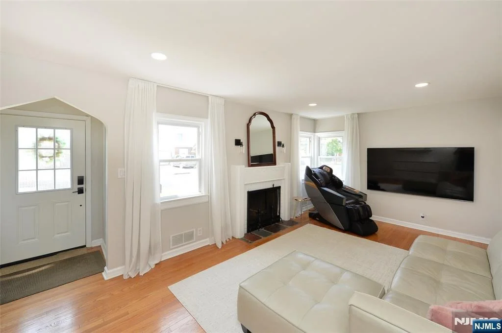 Photo of 612 Beech
