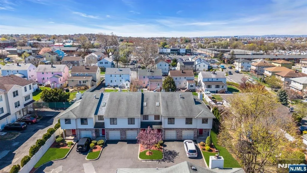 Photo of 266 Garibaldi