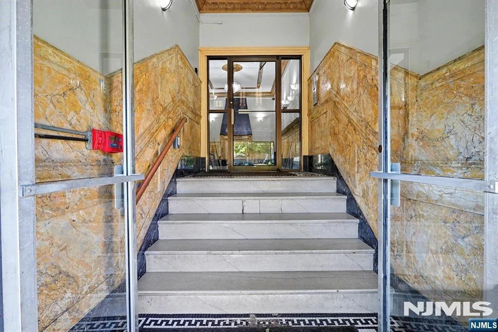 Photo of 303 Hamilton