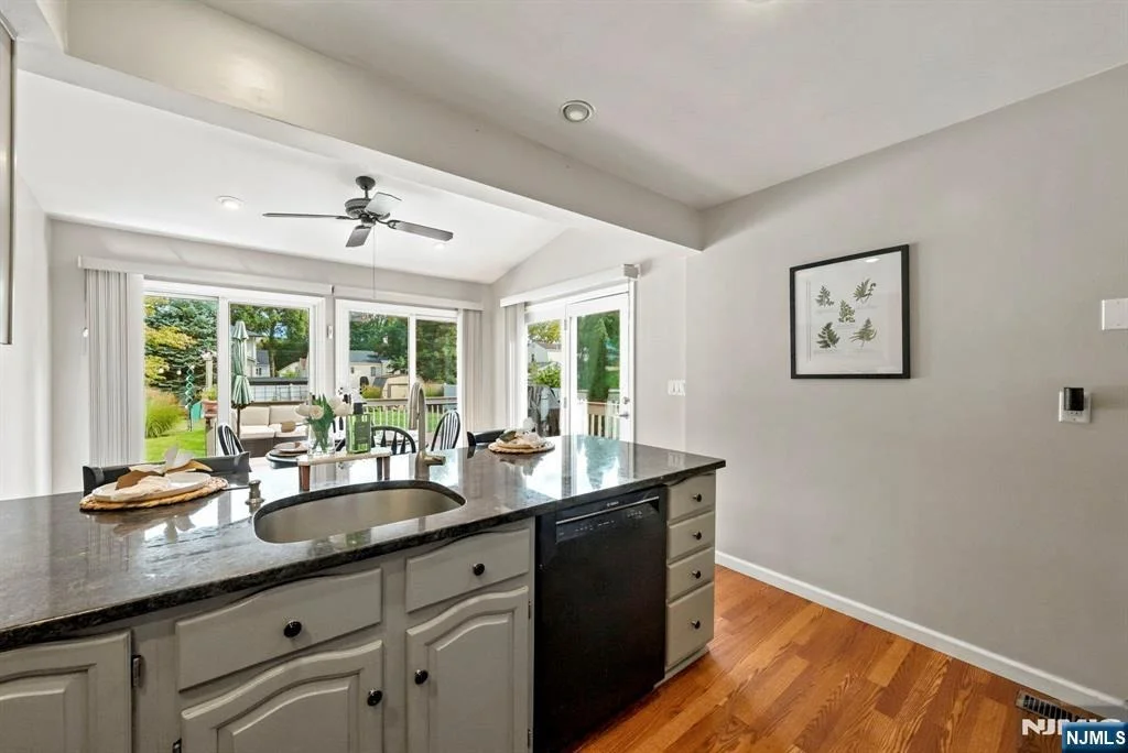 Photo of 171 Olive