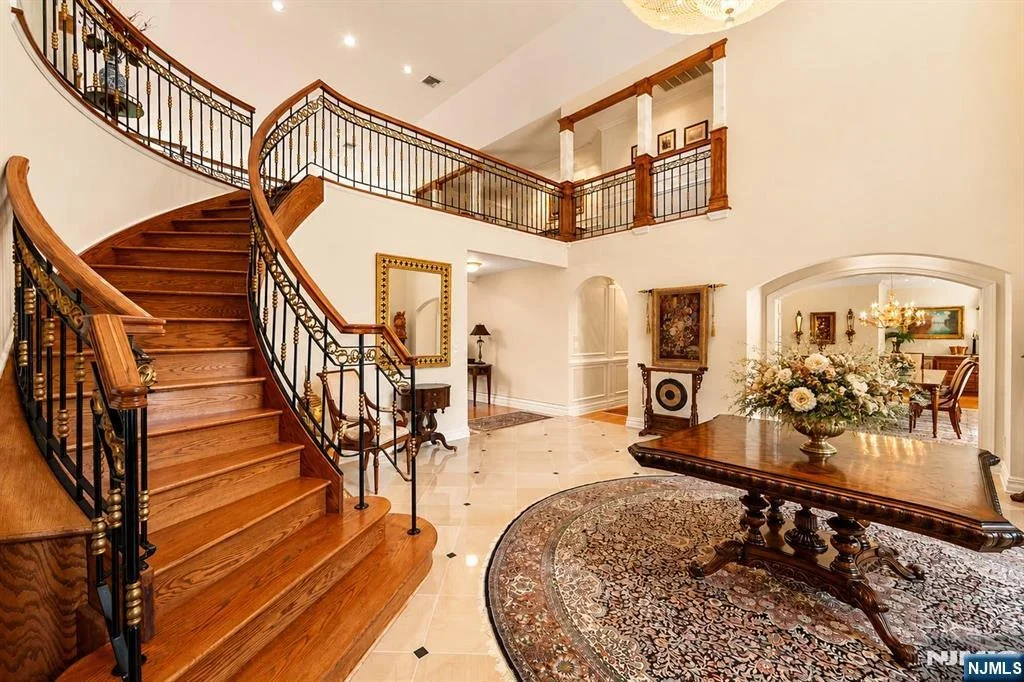 Photo of 38 Bridle