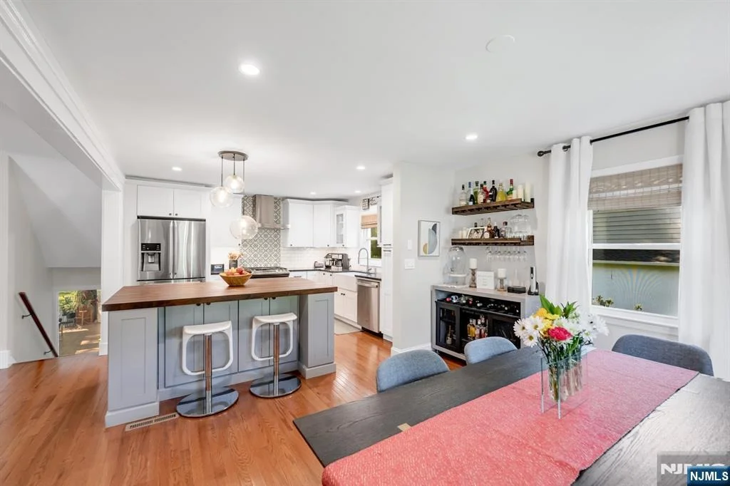 Photo of 433 Piermont