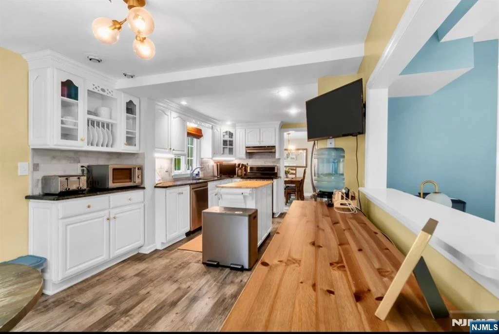 Photo of 105 Bergen