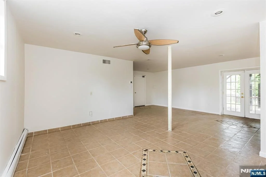 Photo of 373 Orange