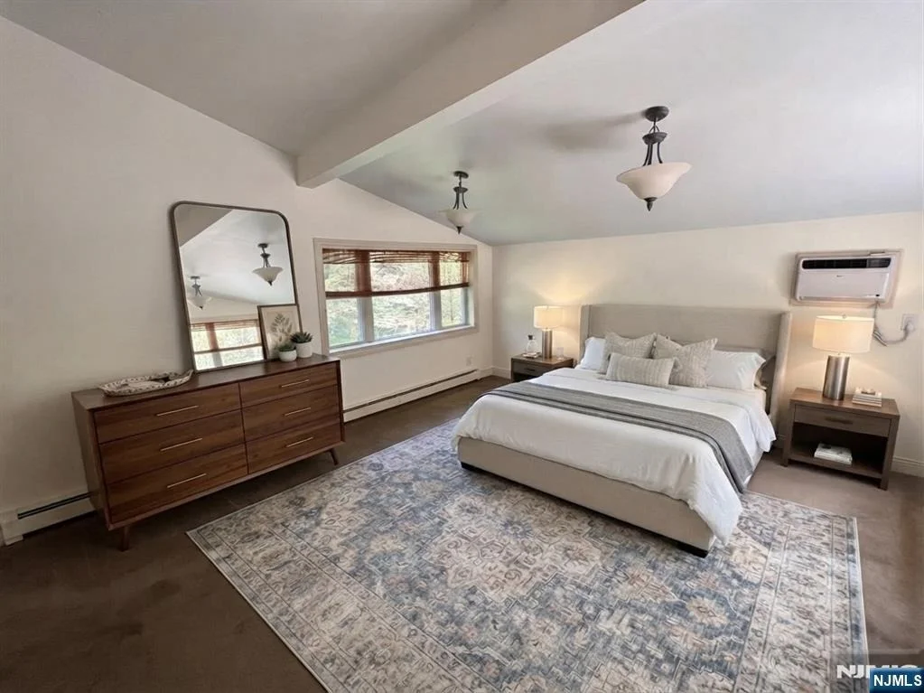 Photo of 25 Maple