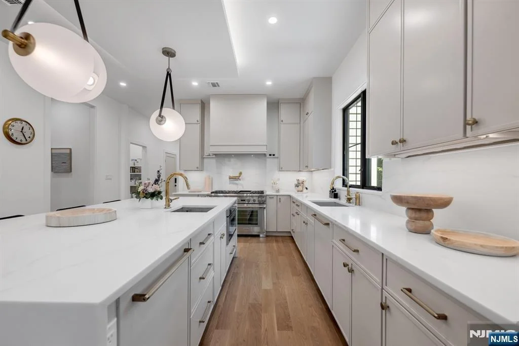 Photo of 357 Pleasant
