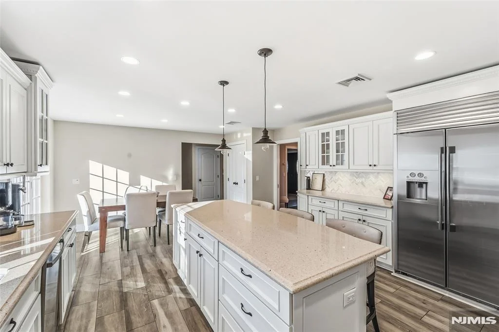 Photo of 27 Pine Hill