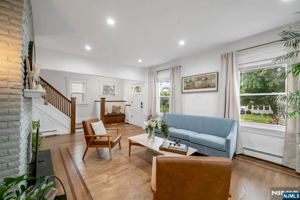 Photo of 49 Walnut