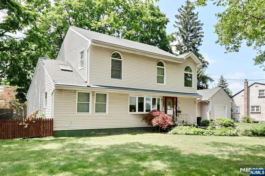 Photo of 703 Chadwick