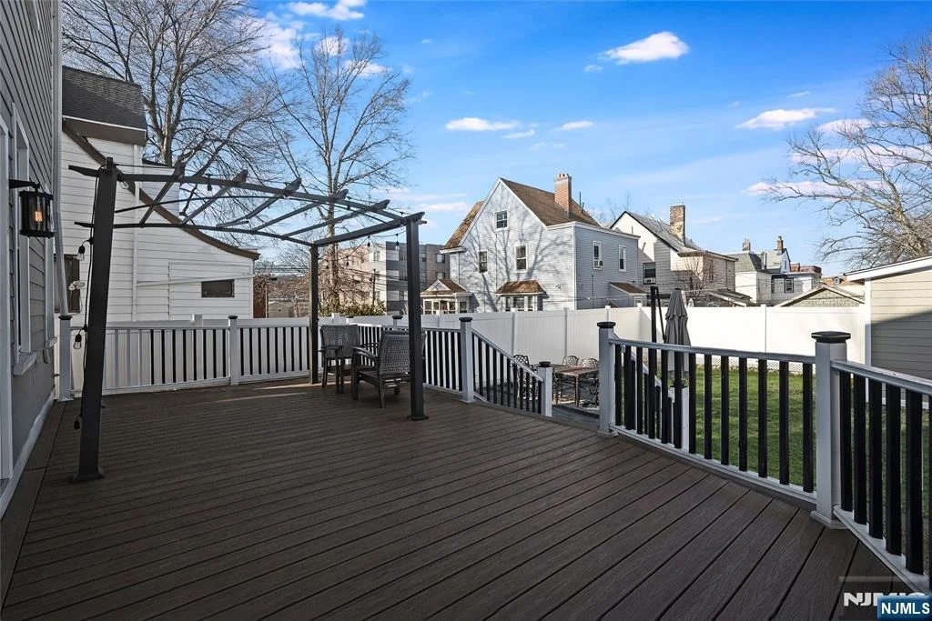 Photo of 449 Park