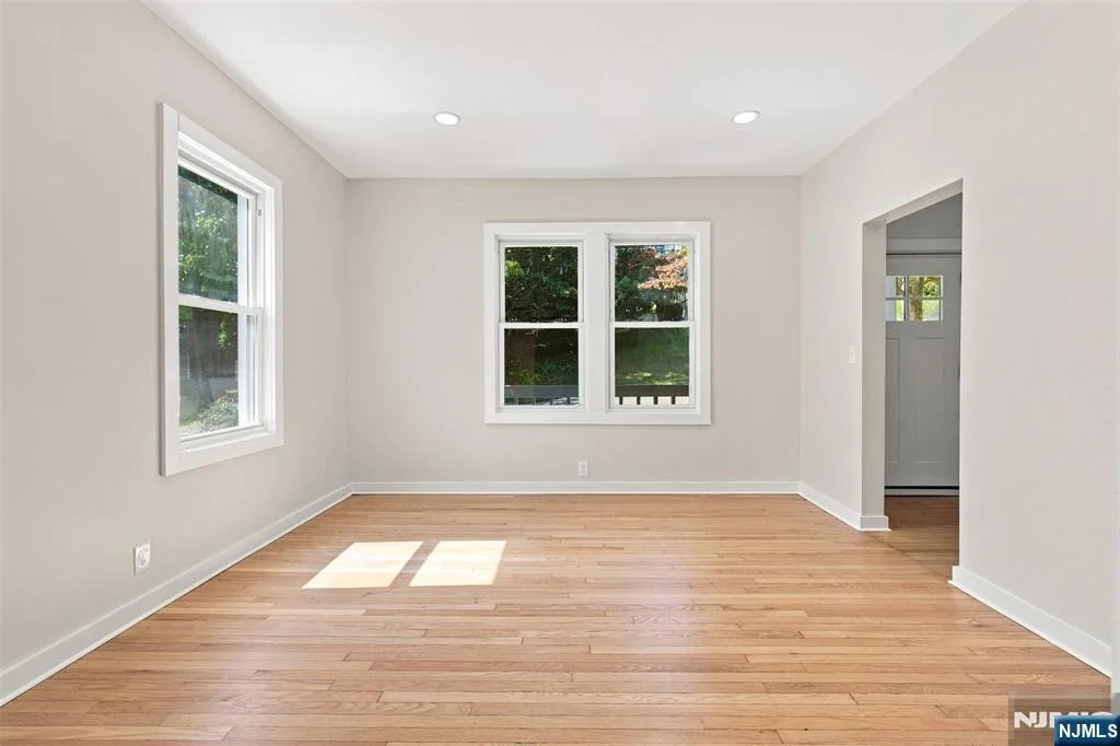 Photo of 33 Mohawk