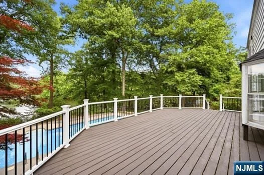 Photo of 376 Lakeview