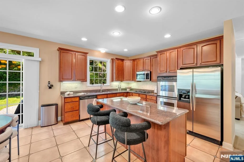 Photo of 206 Van Buren