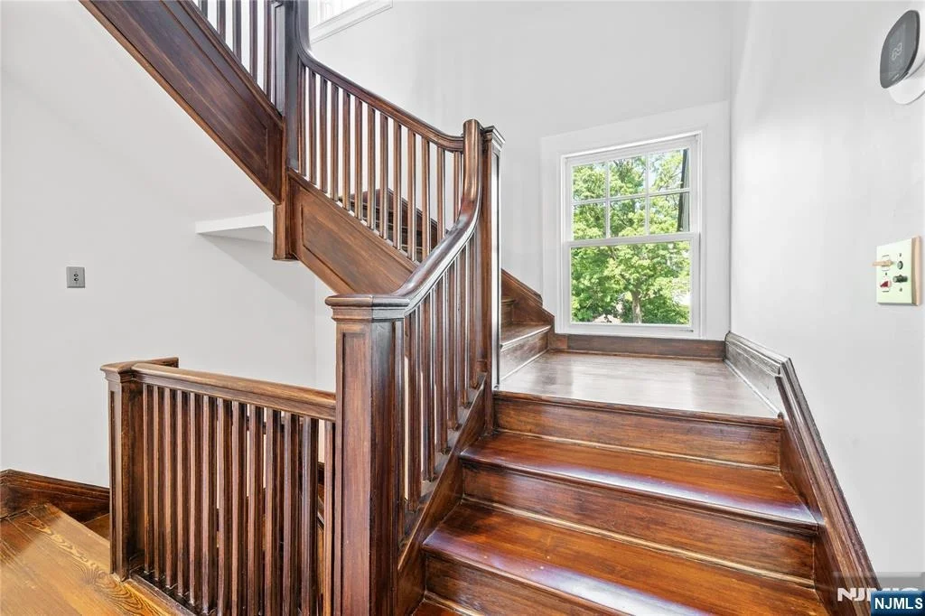 Photo of 48 Edgemont