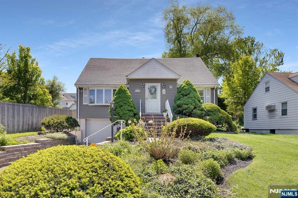 Photo of 287 Jackson