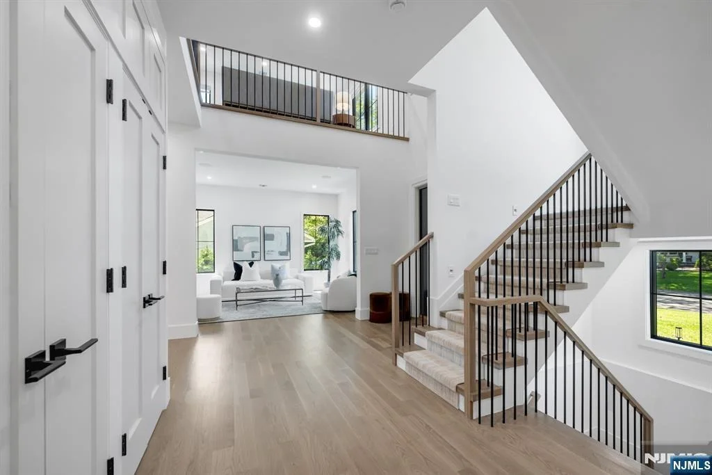 Photo of 357 Pleasant