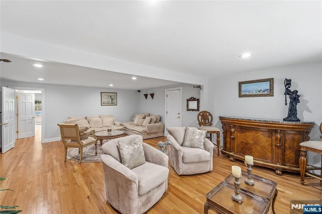 Photo of 136 Willow