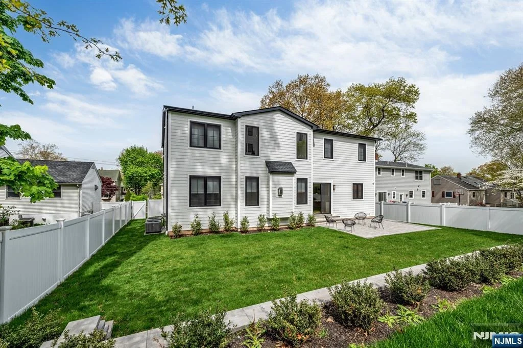 Photo of 336 Lockwood