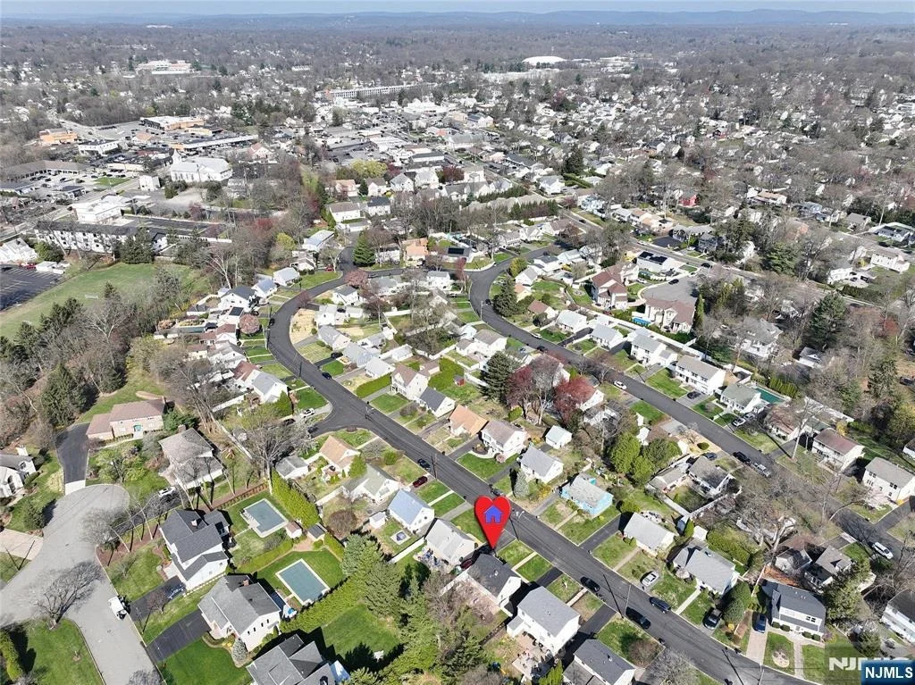 Photo of 34 Charles