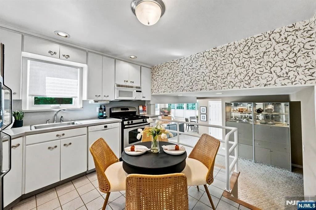 Photo of 33 Waling