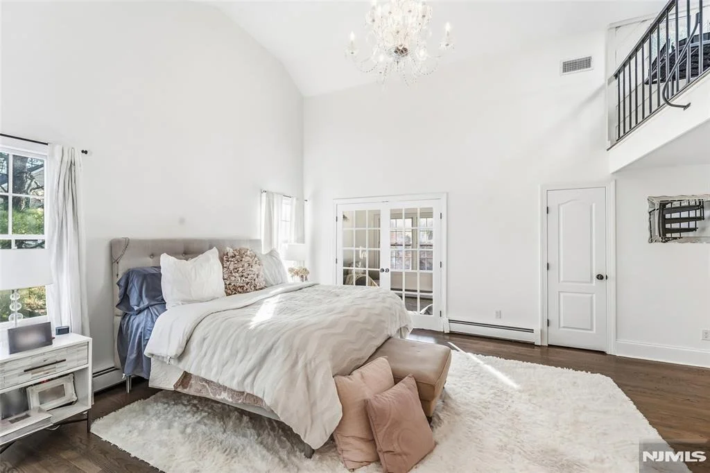 Photo of 27 Pine Hill