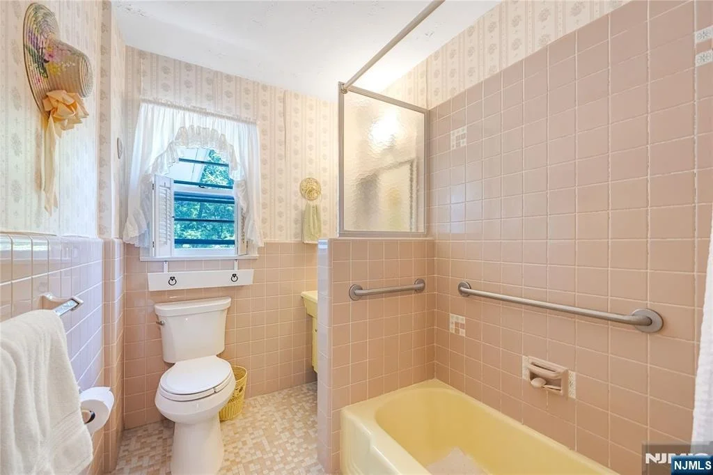 Photo of 156 Cedar